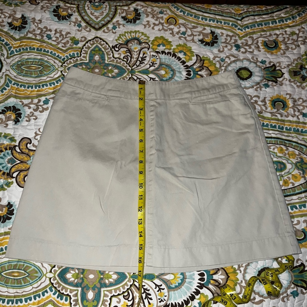 GAP Khaki skirt